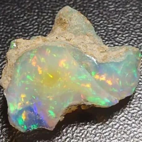 エチオピア　オパール　プレシャスオパール　原石 ジュエリー　高品質　青　ウェロ産