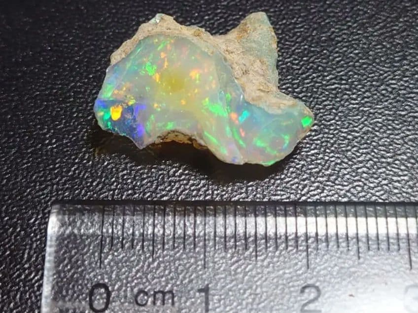 エチオピア　オパール　プレシャスオパール　原石 ジュエリー　高品質　青　ウェロ産