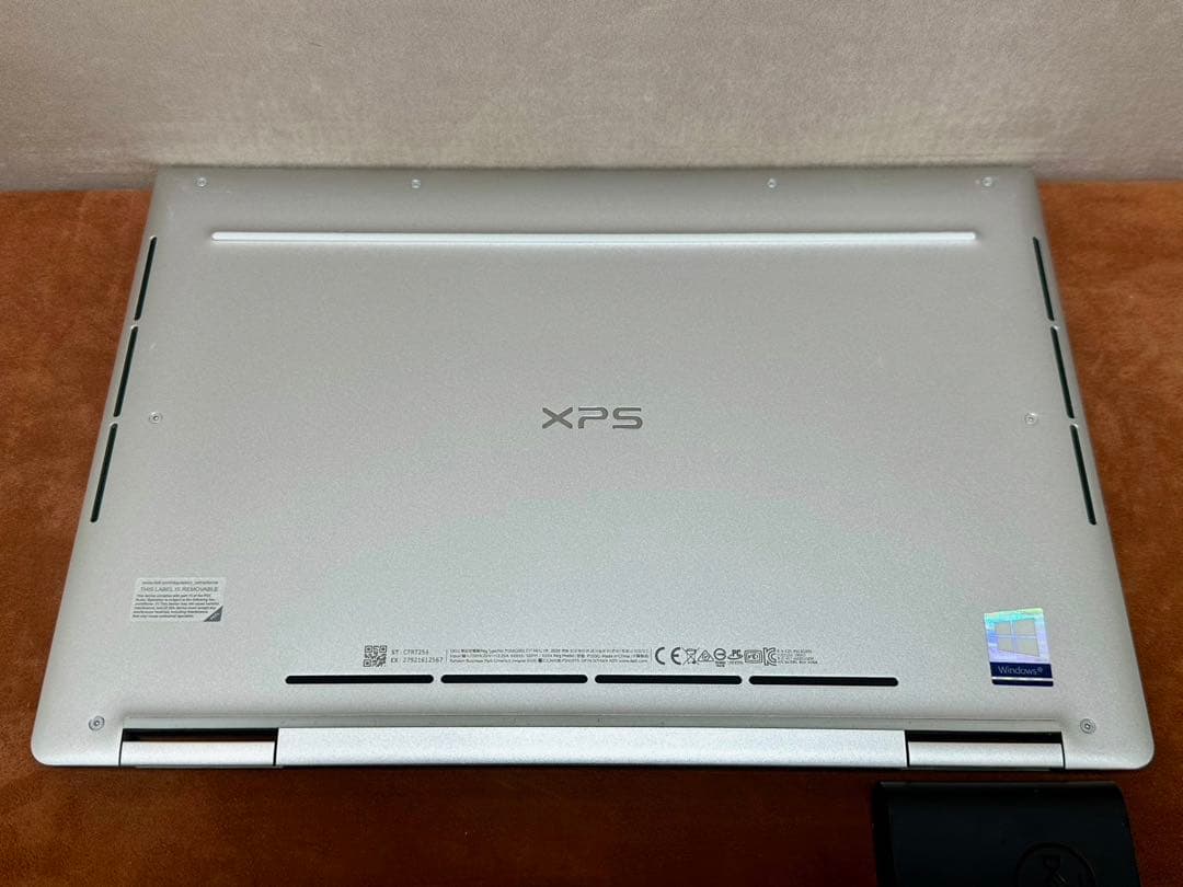 Windowsノート本体 DELL XPS 7390 2-in-1 Core i5 8GB 256GB