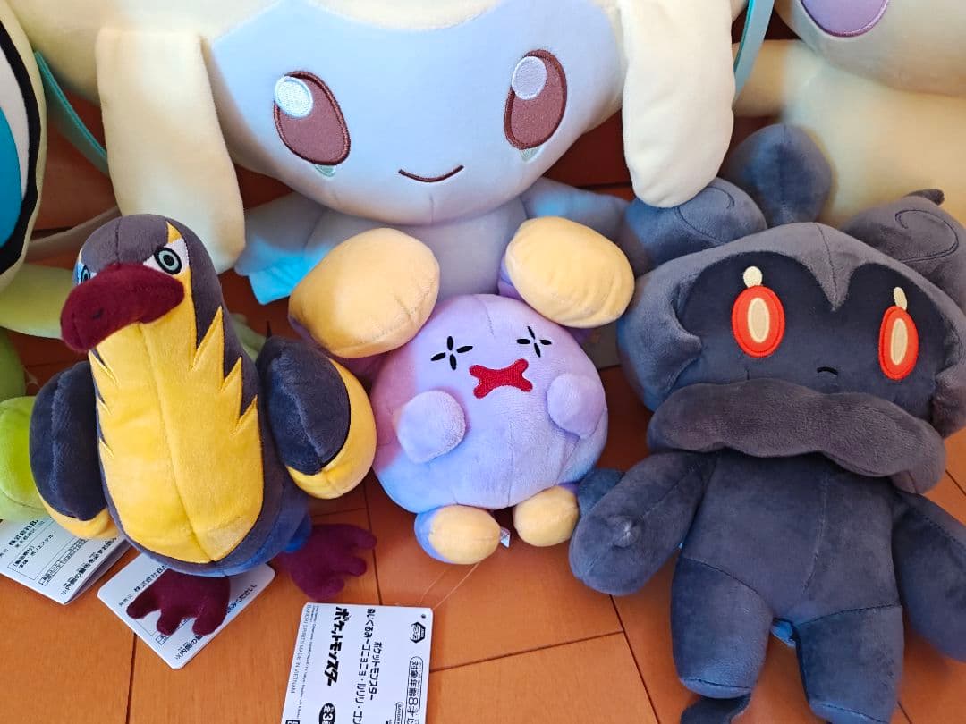 ポケモンぬいぐるみ８点♥ピカチュウジラーチヒバニーセレビィゴースマーシャドー等♥