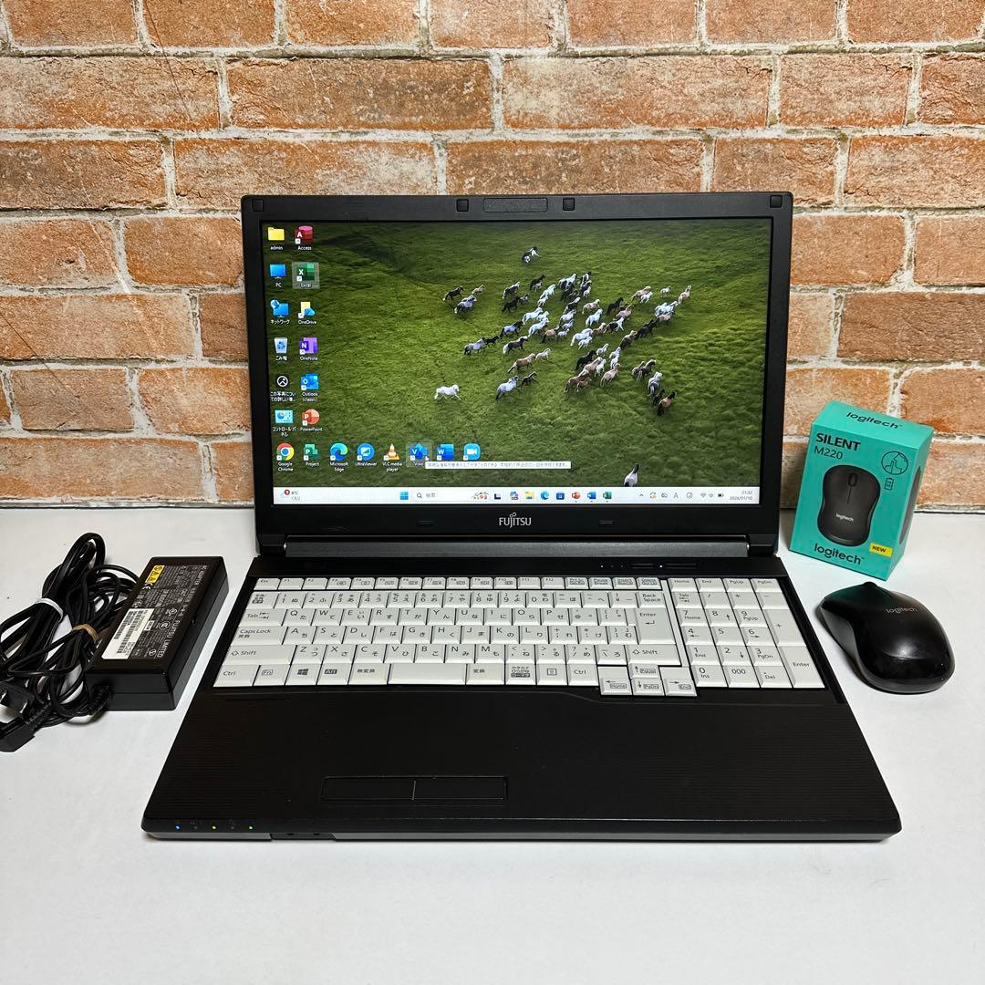 美品富士通ノート PC Corei5 SSD256GB Win11 オフィス付き