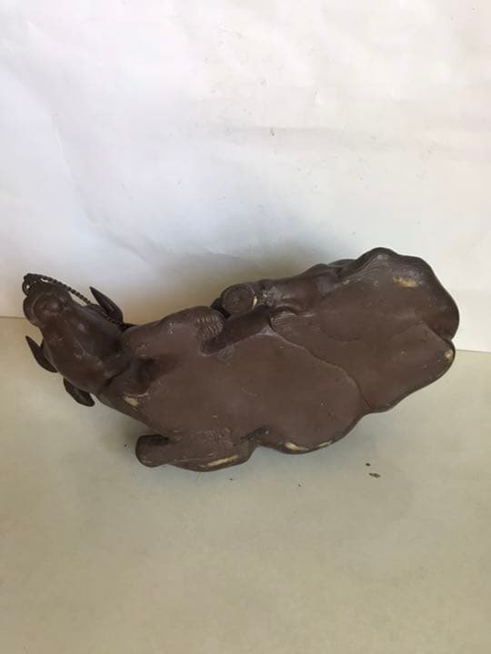 古銅製牛置物，工芸品，金工細作，長27cm，重4200克