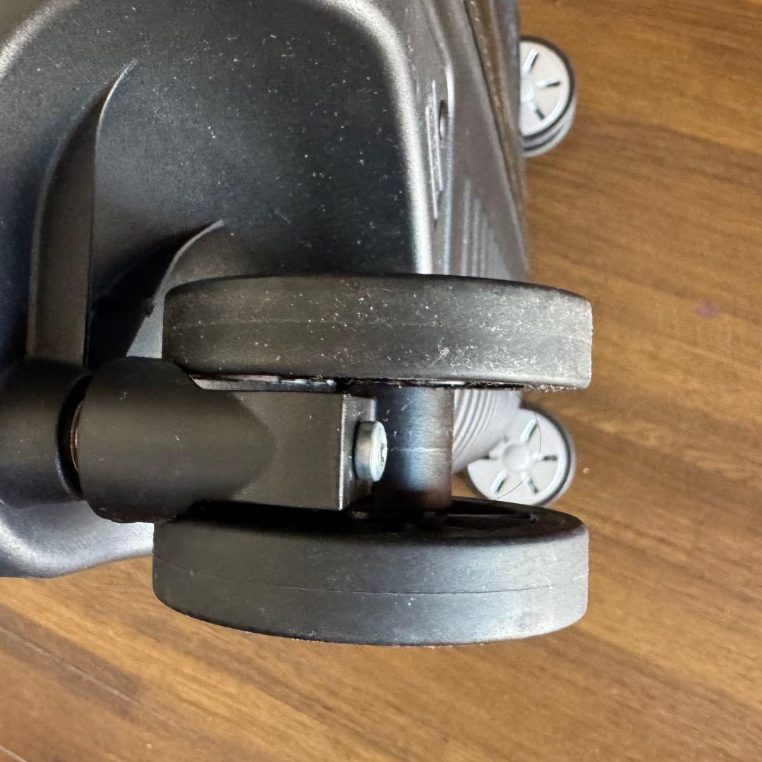 リモワ　サルサ　ブラックキャリーケース 4輪 ダイヤルロック