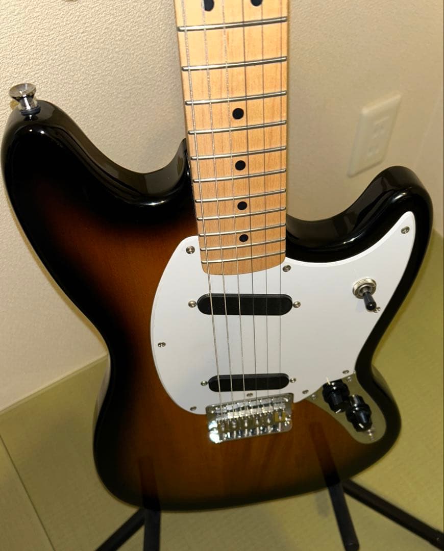 【必ず商品説明確認下さい】土日限定出品Squier Sonic Mustang