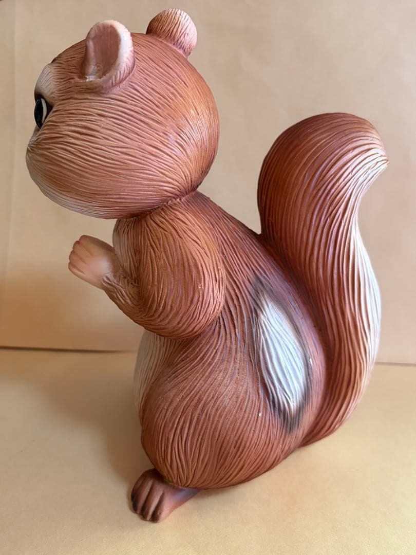 魔法にかけられて　ピップ　フィギュア　ディズニー　リス　ジゼル　グッズ