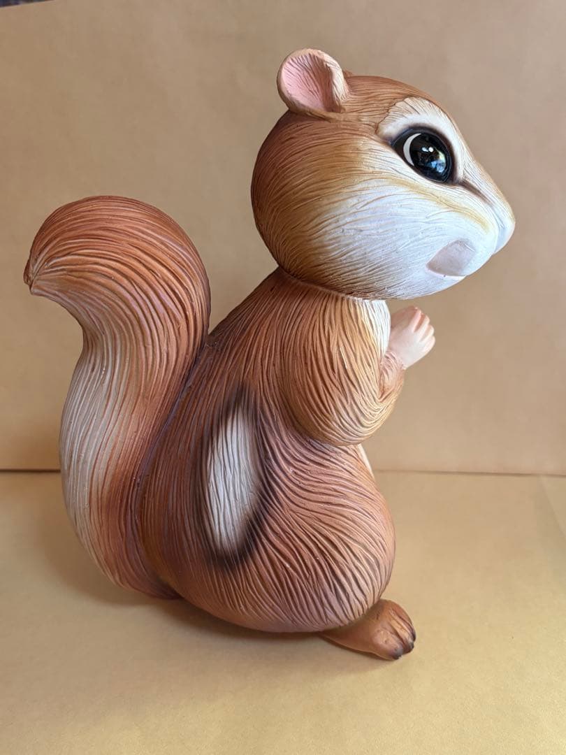 魔法にかけられて　ピップ　フィギュア　ディズニー　リス　ジゼル　グッズ