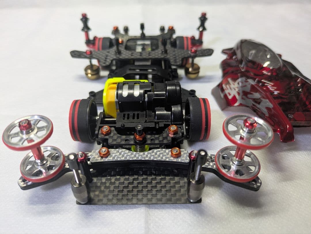 ミニ四駆　タミヤ純正　VZシャーシ　カーボン