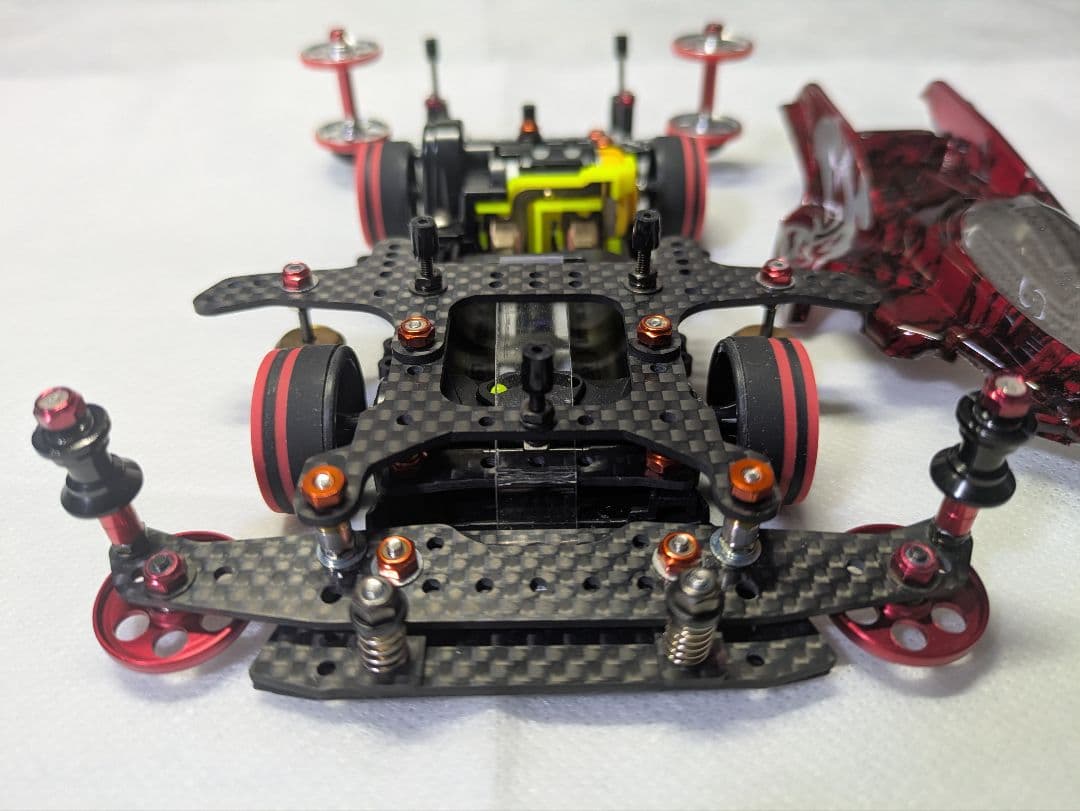 ミニ四駆　タミヤ純正　VZシャーシ　カーボン