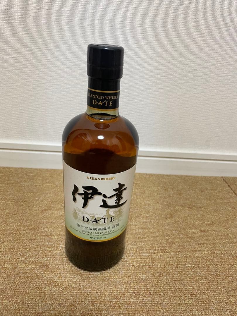 Nikka Whisky DATE ブレンデッドウイスキー 箱入り　伊達