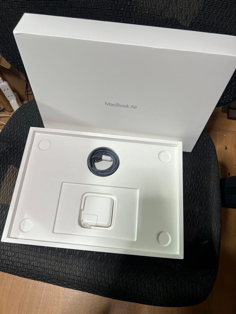 MacBook本体 Apple MacBook Air (2022)