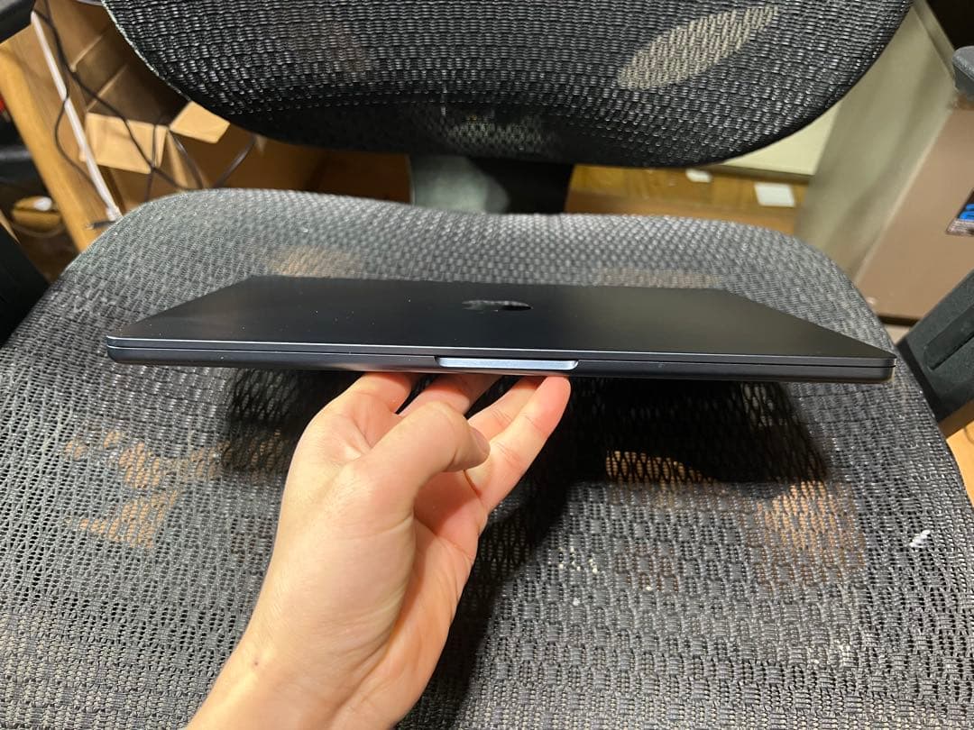 MacBook本体 Apple MacBook Air (2022)