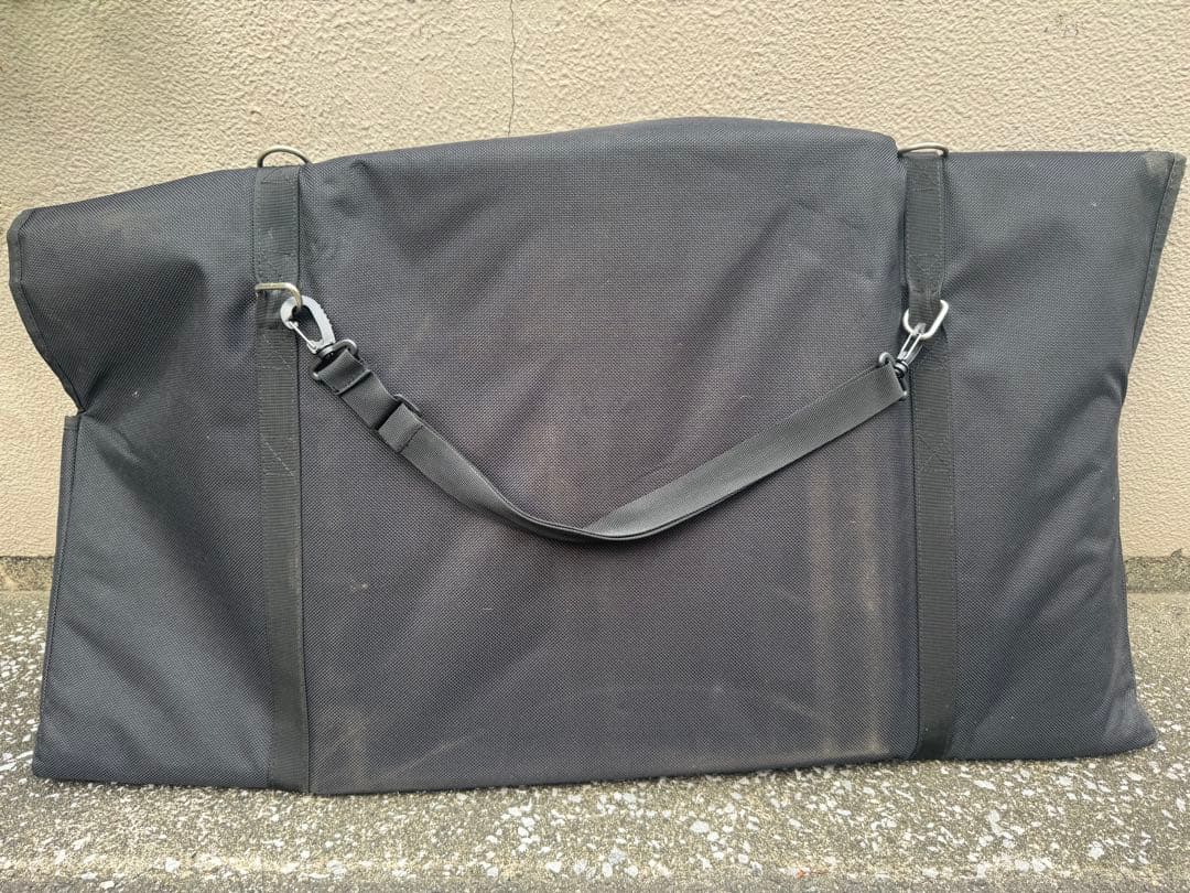 テーブル・チェア・ハンモック Mineyo Motonaga