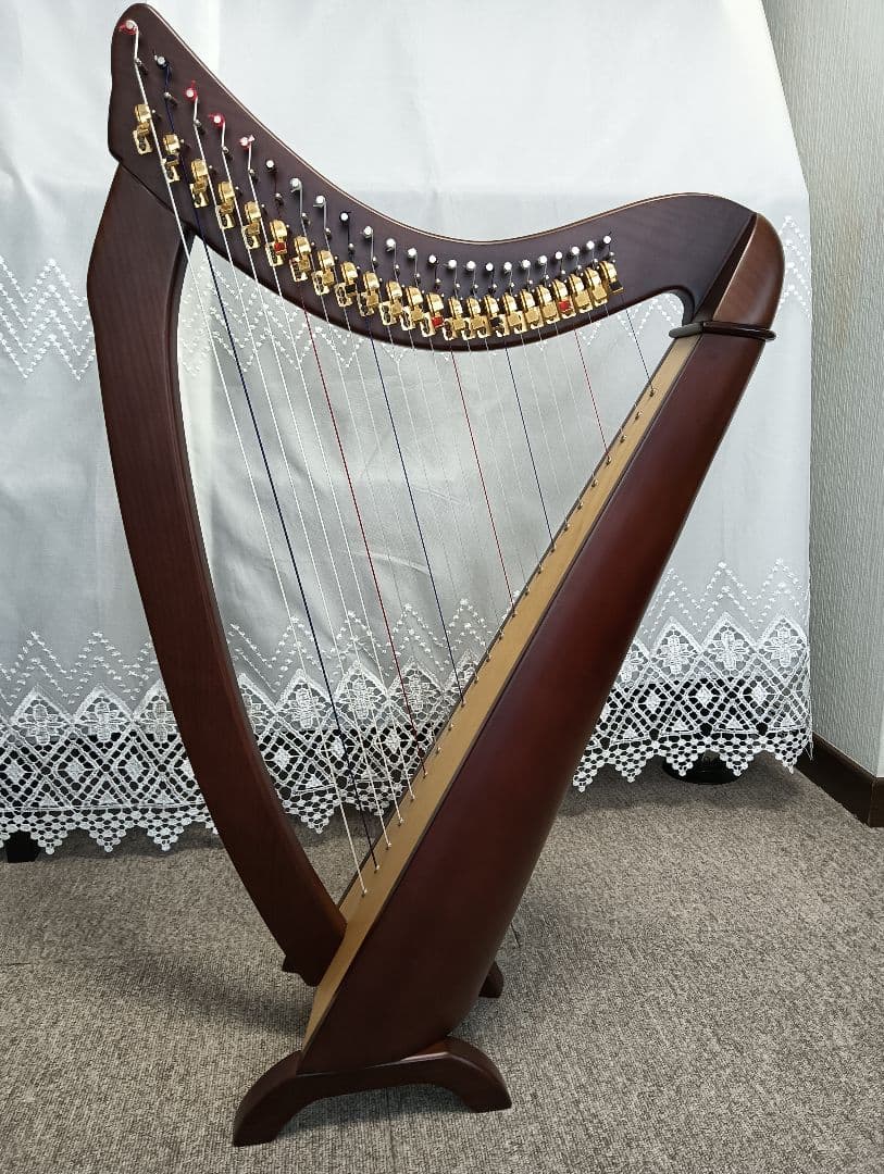 アイリッシュハープ（沙羅ハープ23弦）