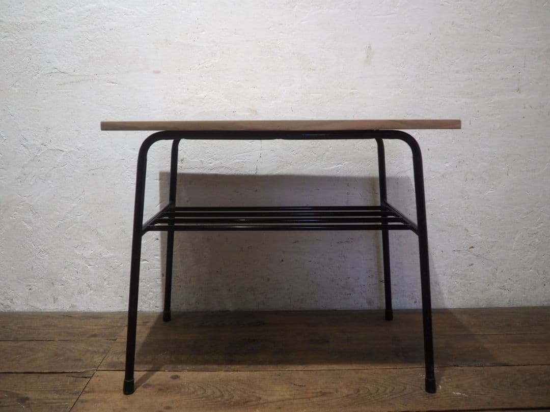 1235 ①古い木と鉄脚のテーブル　デスク　作業台　リメイク　レトロ　ビンテージ