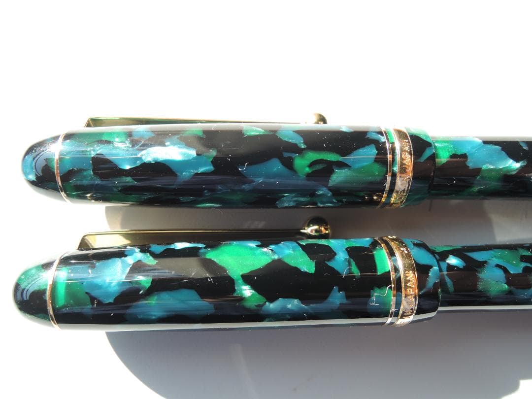 PILOT カスタム LE ボールペン&シャーペン 2本 (本体緑色モザイク)