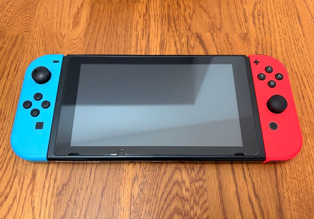 ち*す様 【箱あり】Nintendo Switch(Joy-Conカラー→赤/青