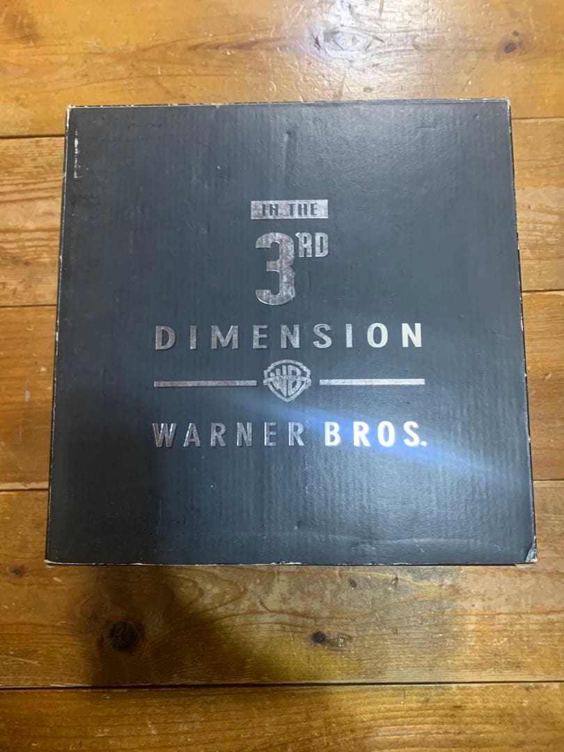 ワーナー バットマンスタチュー