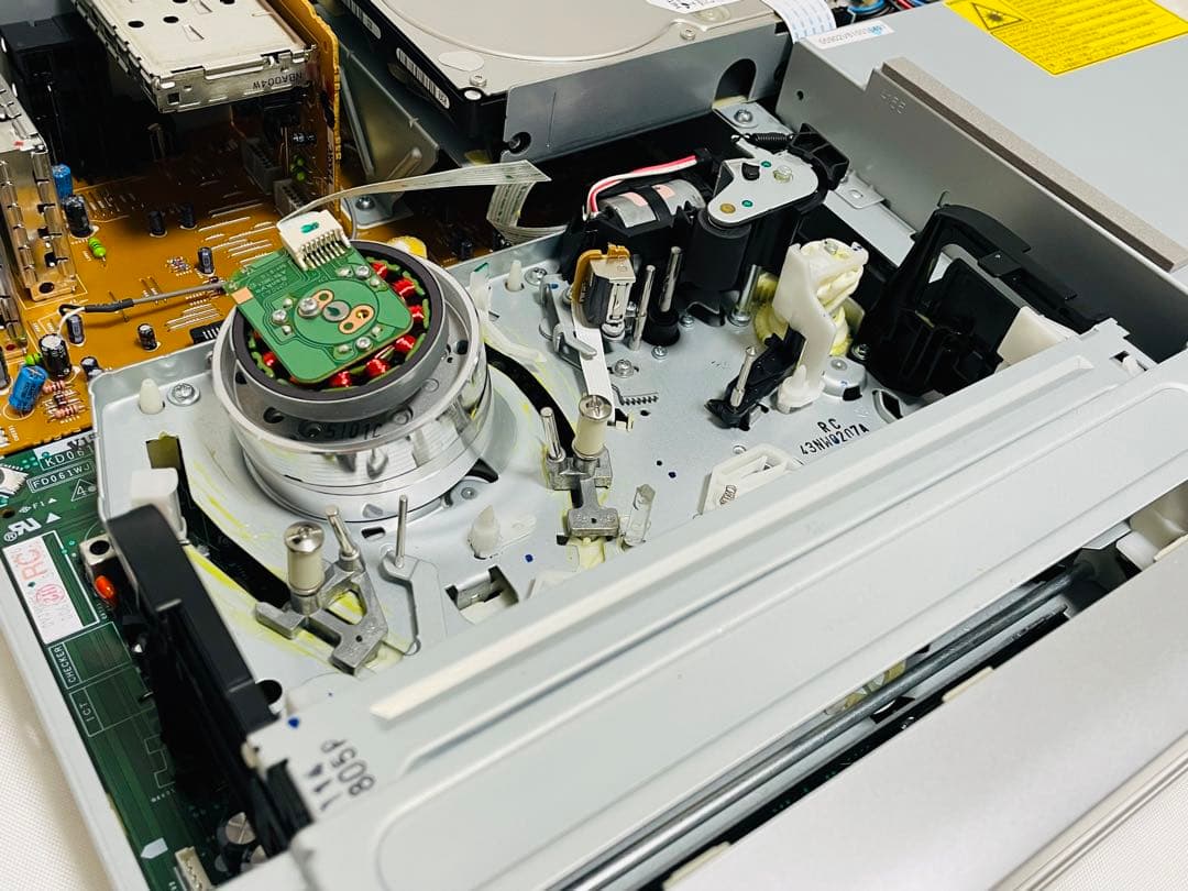 【整備品】 SHARP VHS⇔DVD⇔HDDダビングデッキ DV-HRW50