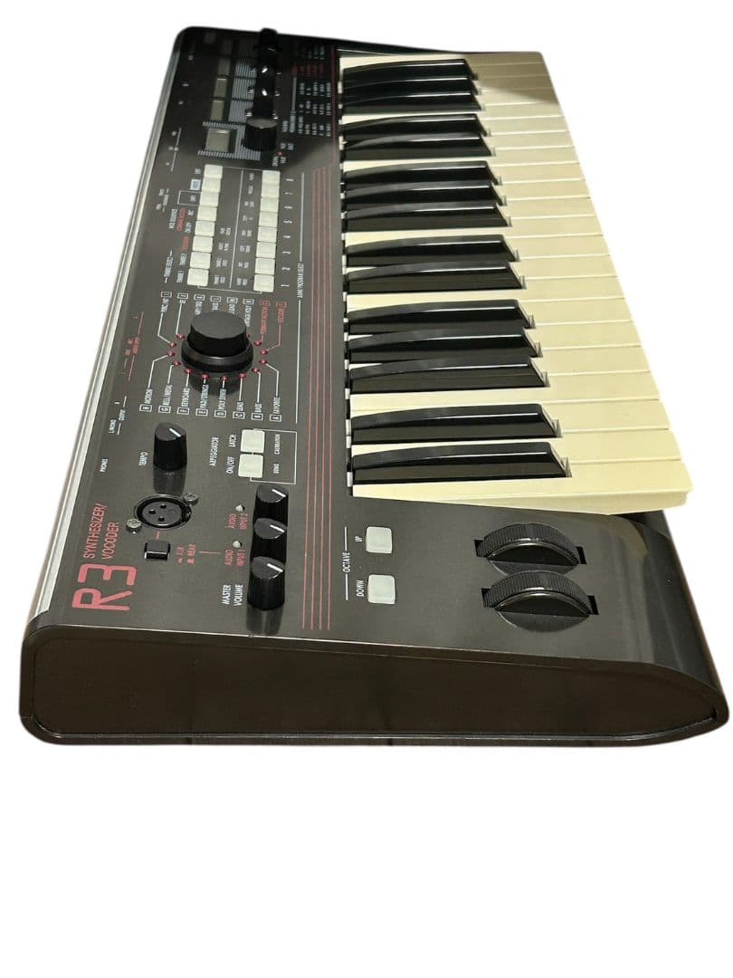 143 KORG R3 シンセサイザー 37鍵