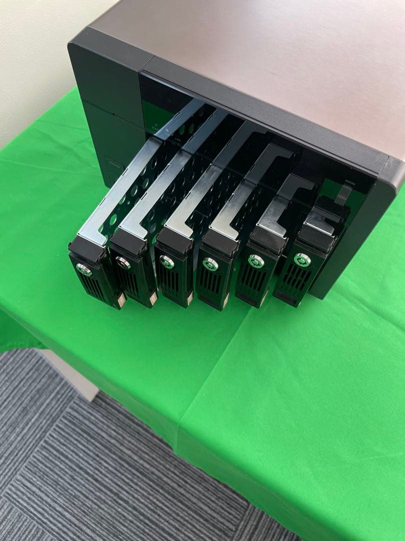 外付けハードディスク・ドライブ QNAP TS-653 A