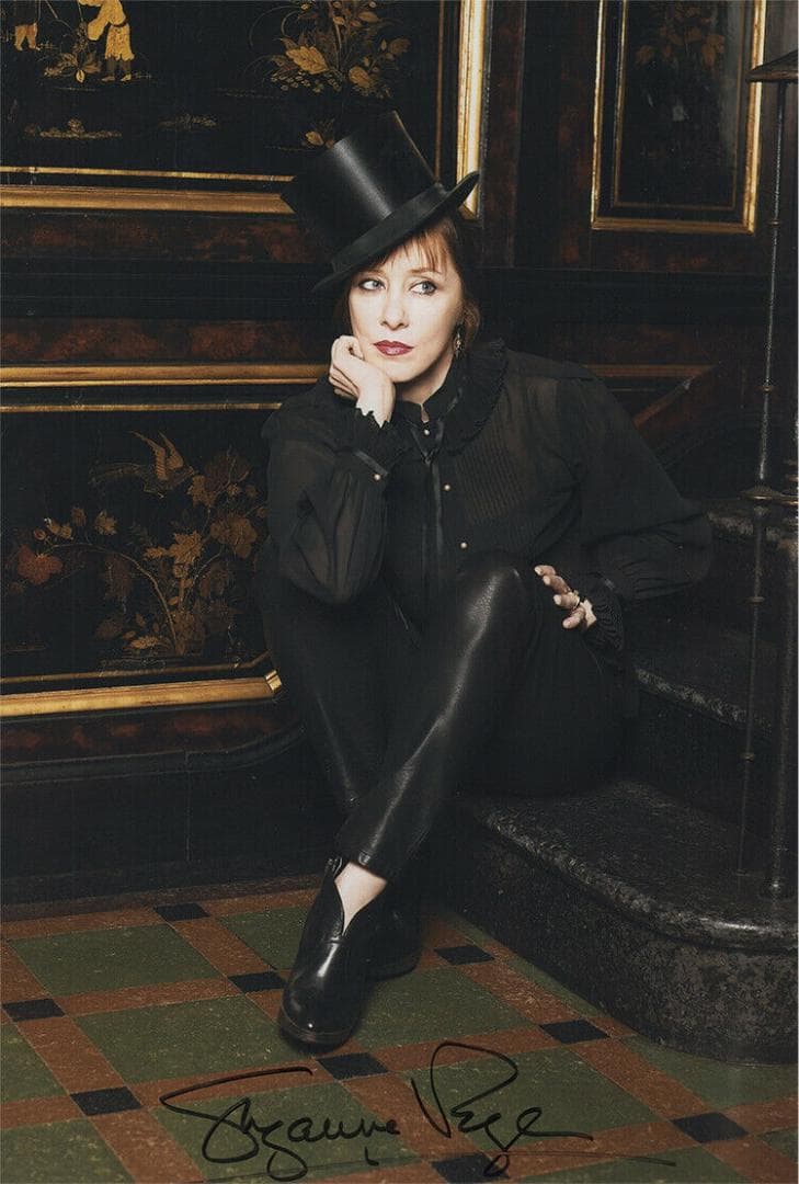 直筆サイン入り写真 スザンヌ・ヴェガ 歌手 Luka/フレーム別/SA鑑定済