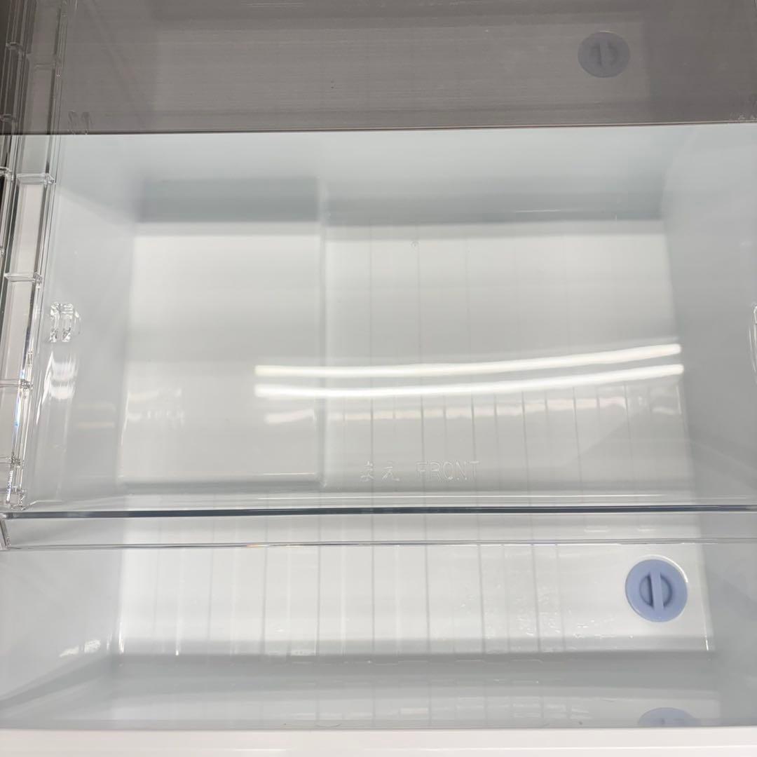 540東芝 024年製 大型冷蔵庫 ガラス割れあり 完動品　300L強　自動製氷