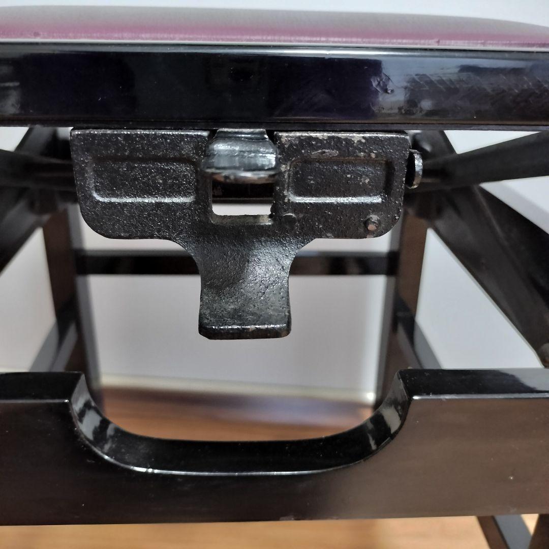 ヤマハ　ピアノトムソン椅子 黒　紫の座面