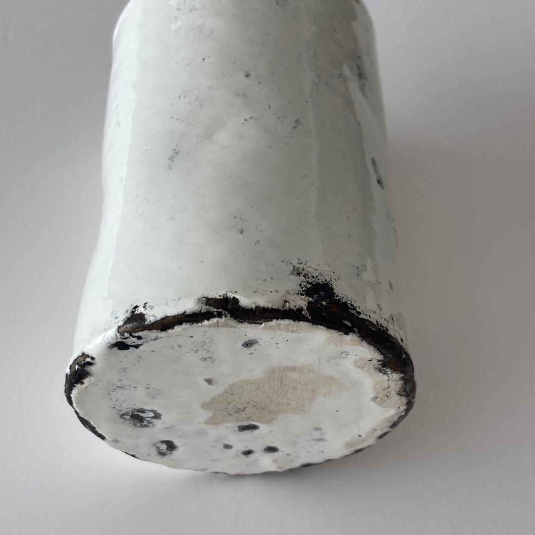 大山求 白琺瑯瓶