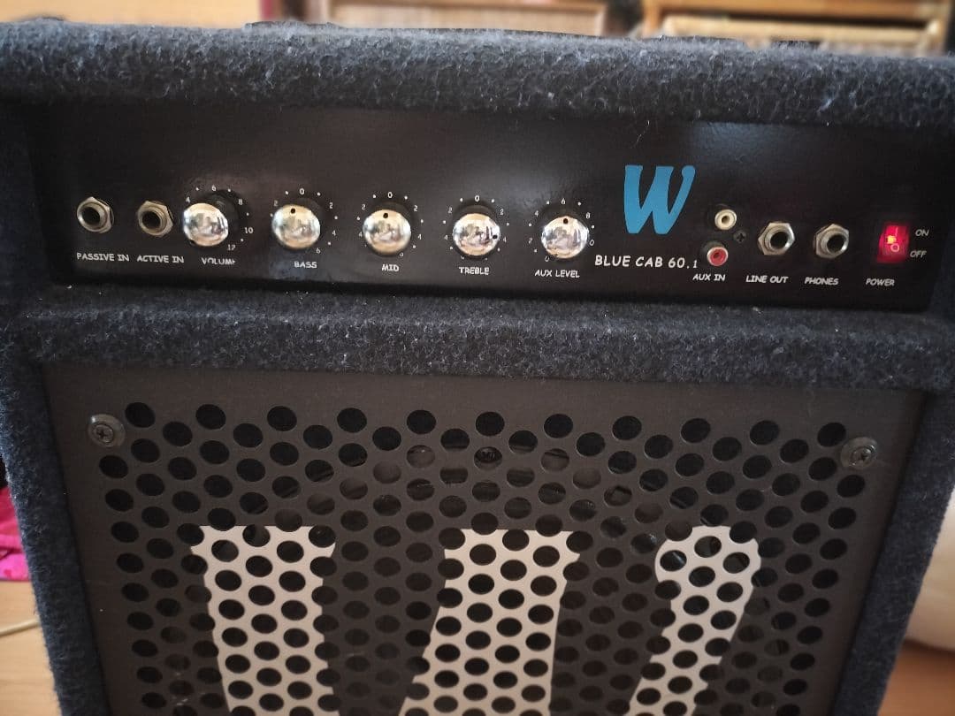 Warwick BLUE CAB 60.1 ベース用アンプ