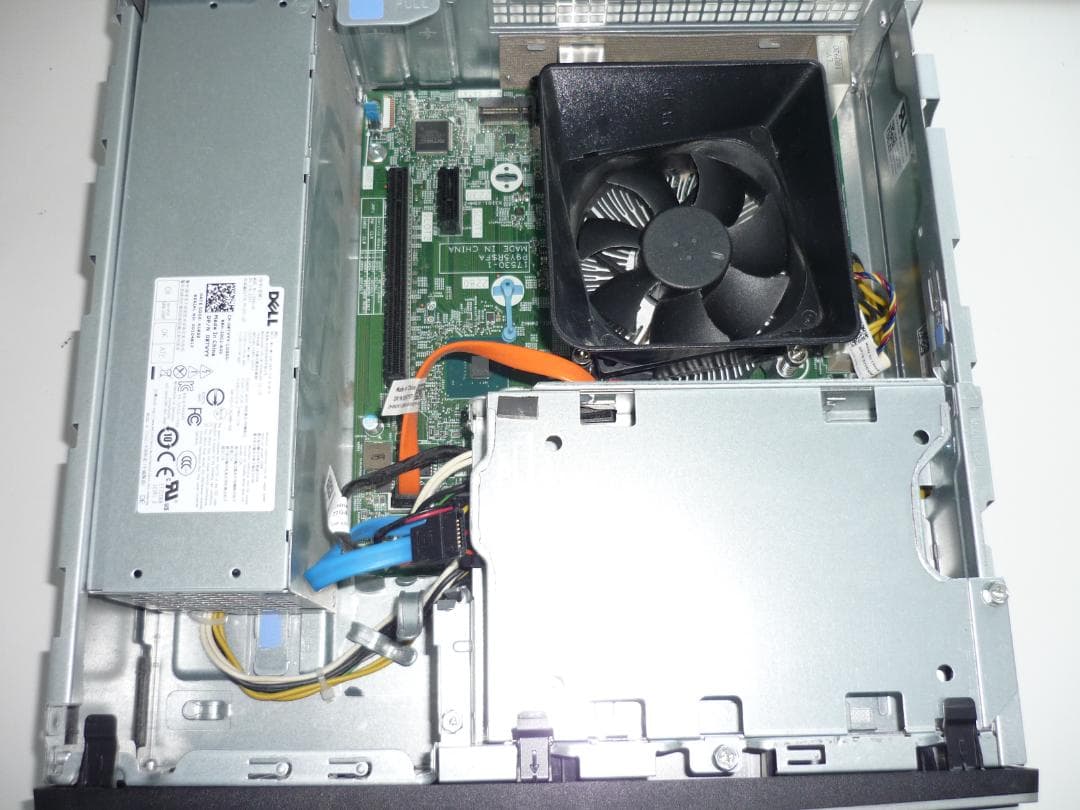 DELL Inspiron3470 i3-8100 メモリなし/HDDなし