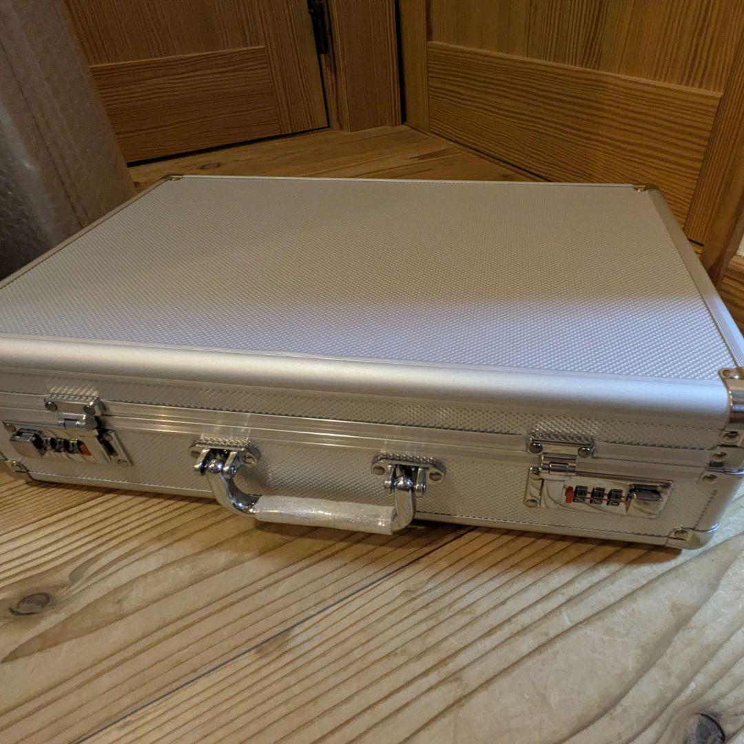 ☆スラブ アタッシュケース 50枚収納可能 PCGS NGC 保護 強化アルミ製