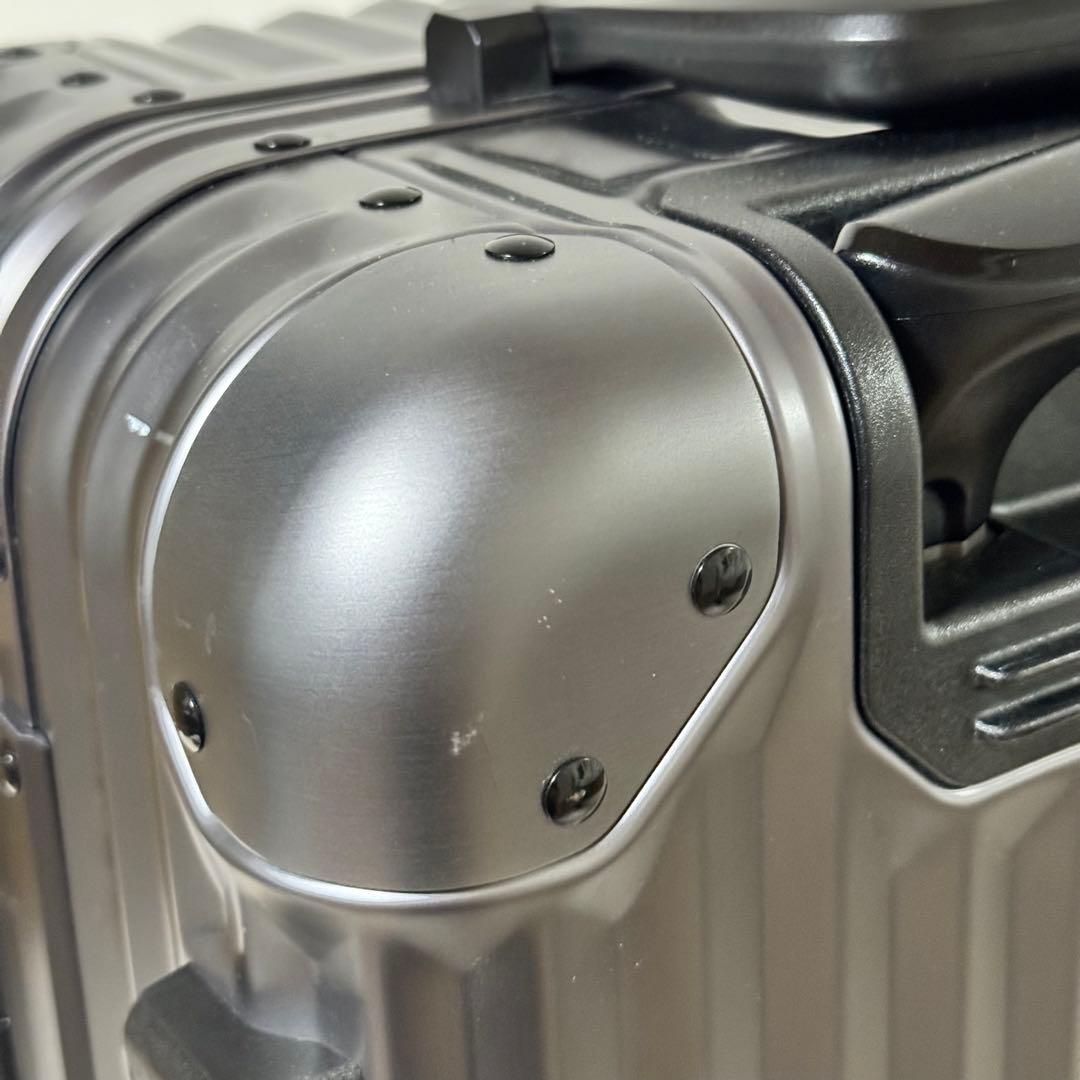 美品✨メルセデスベンツ　AMG スーツケース　4輪　アルミ　キャリーケース