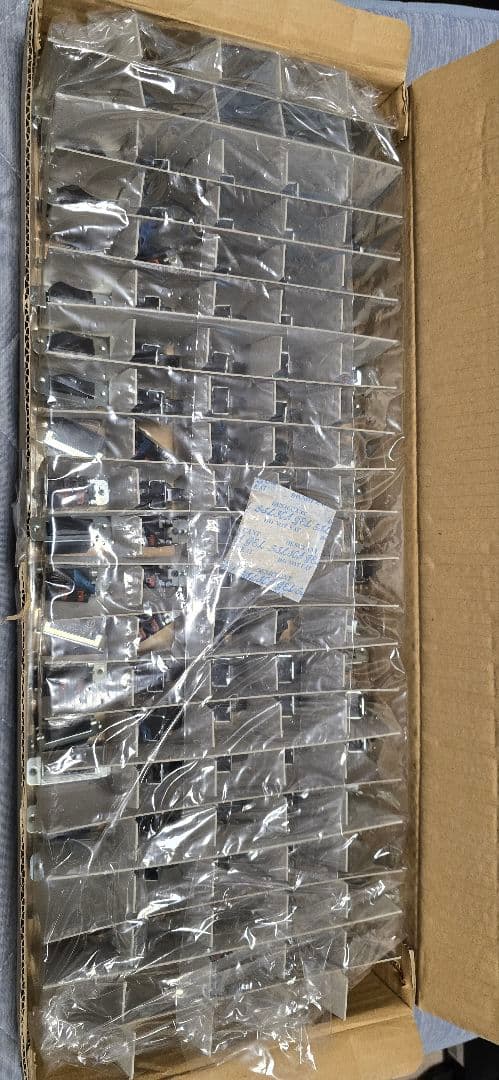 電子部品まとめ売り コンデンサ スイッチ等