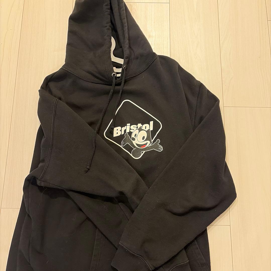 Bristol フード付きパーカー 黒