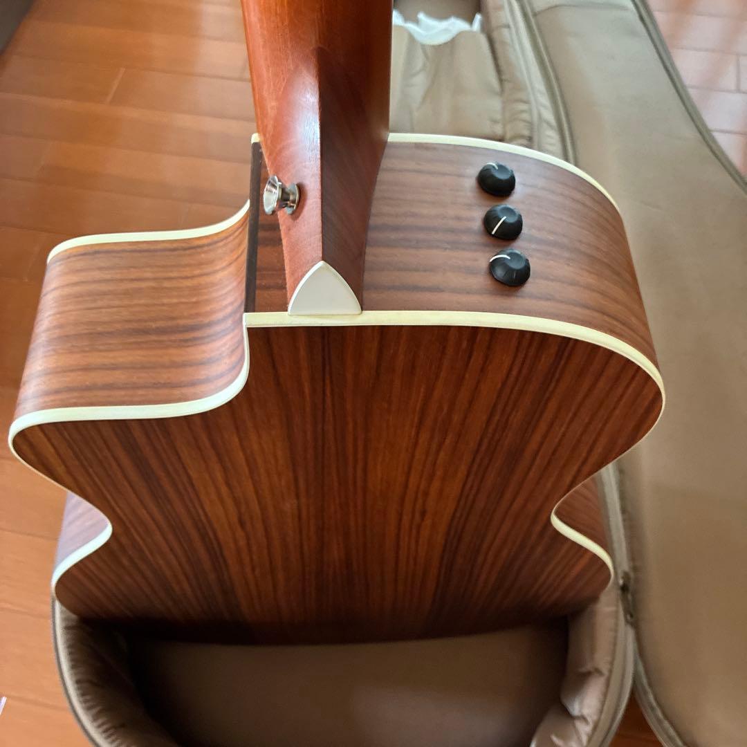 Taylor 214ce 2014年製　USED