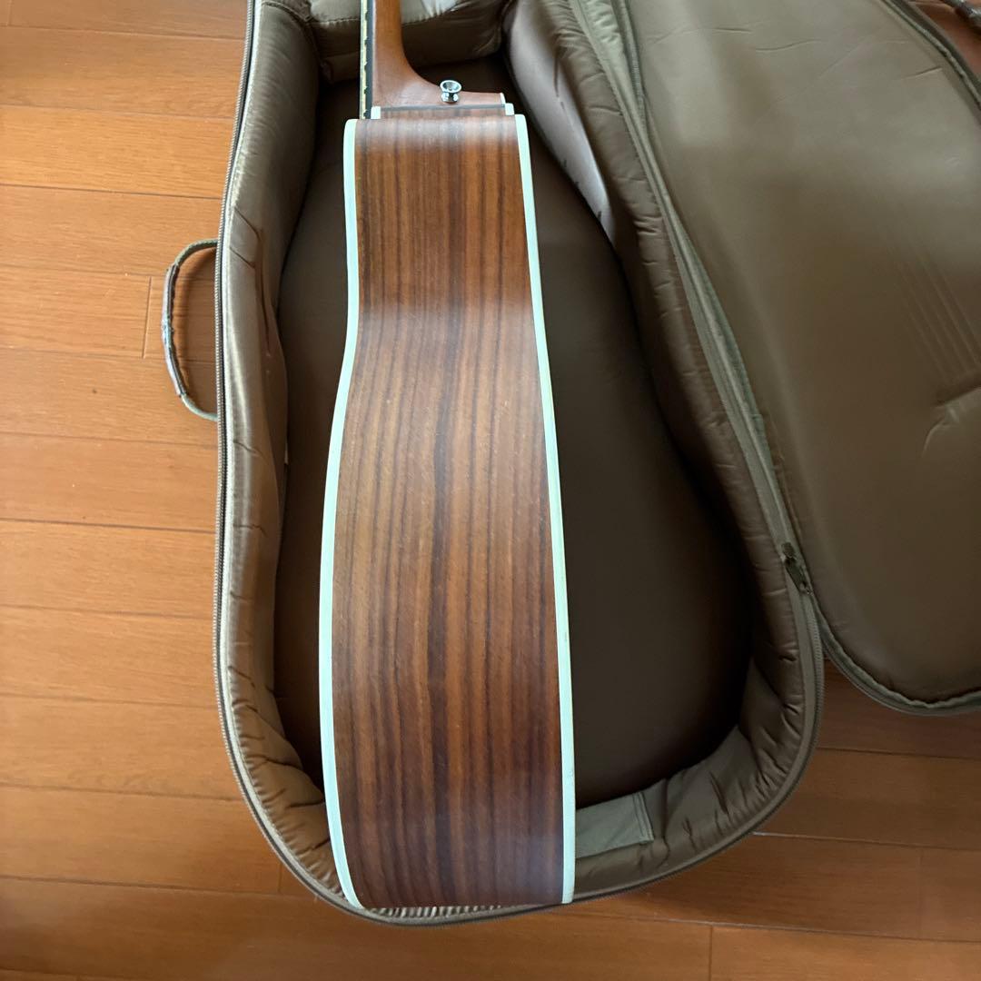 Taylor 214ce 2014年製　USED