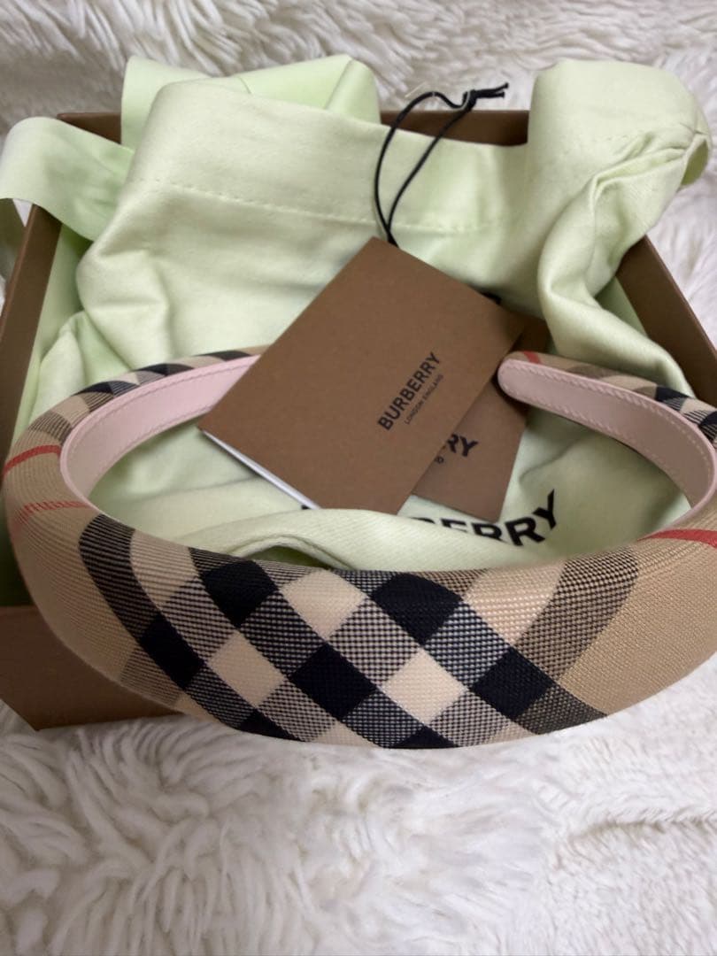 【新品】BURBERRY★チェック柄 カチューシャ