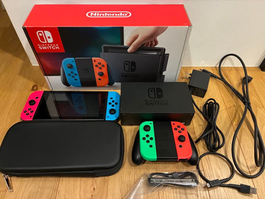 Nintendo Switch 本体セット　小物付き