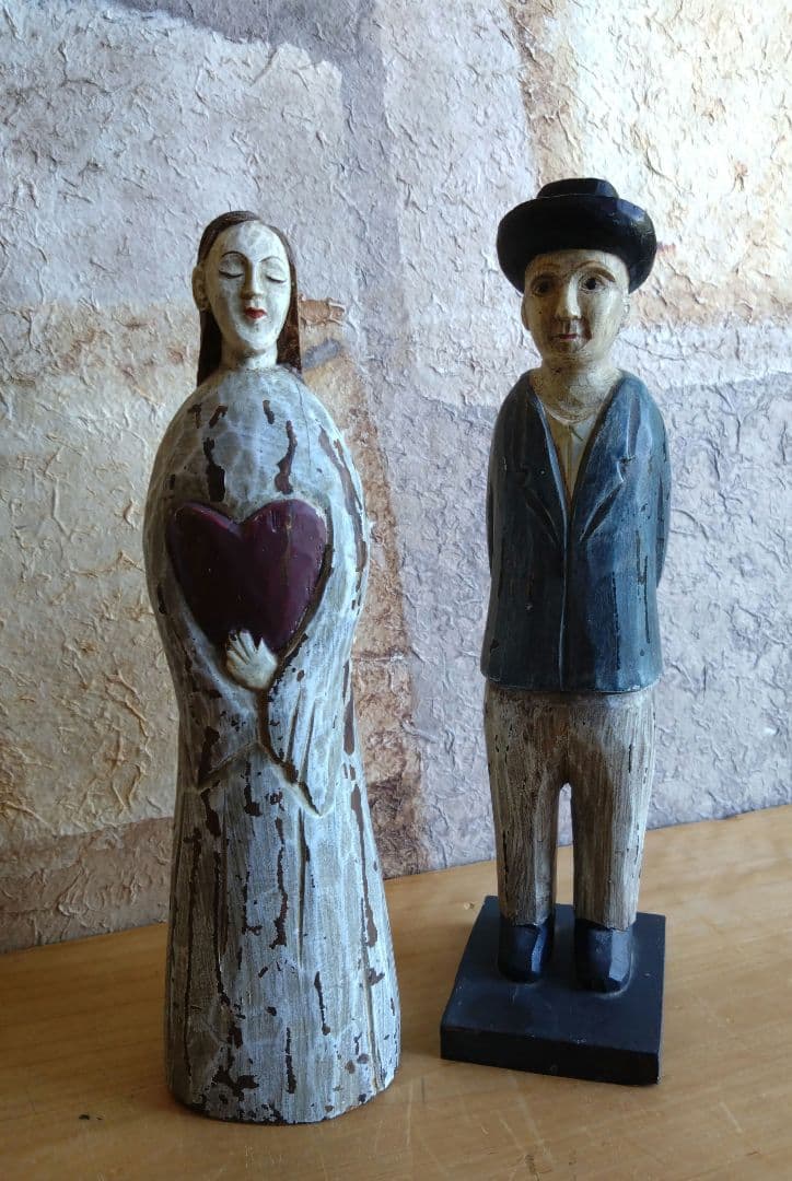 木彫　男性と女性
