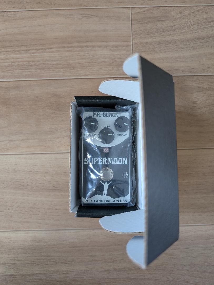 Mr. Black Supermoon リバーブ