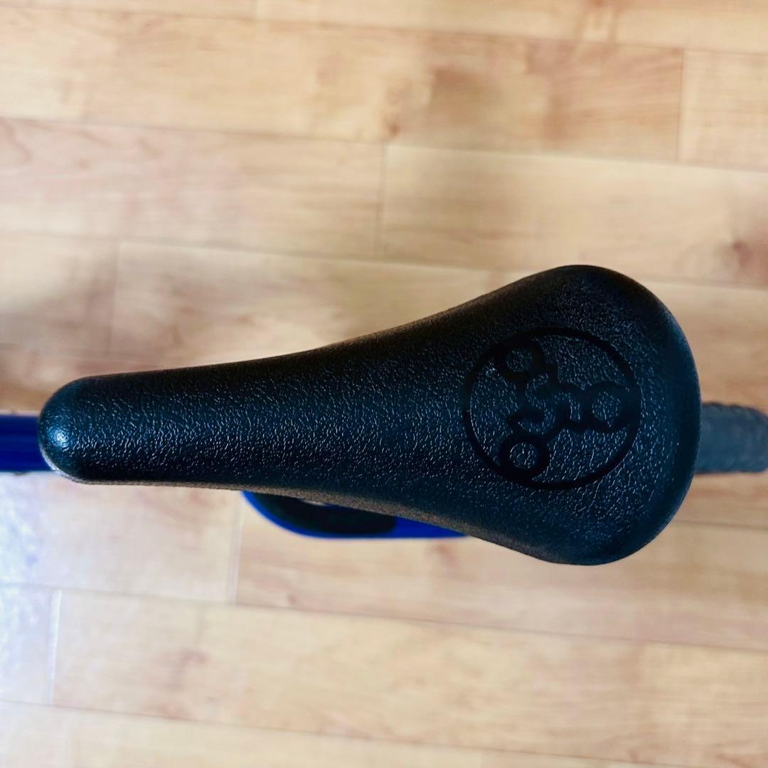 良品✨ STRIDER SPORTS バランスバイク 人気の青 12インチ