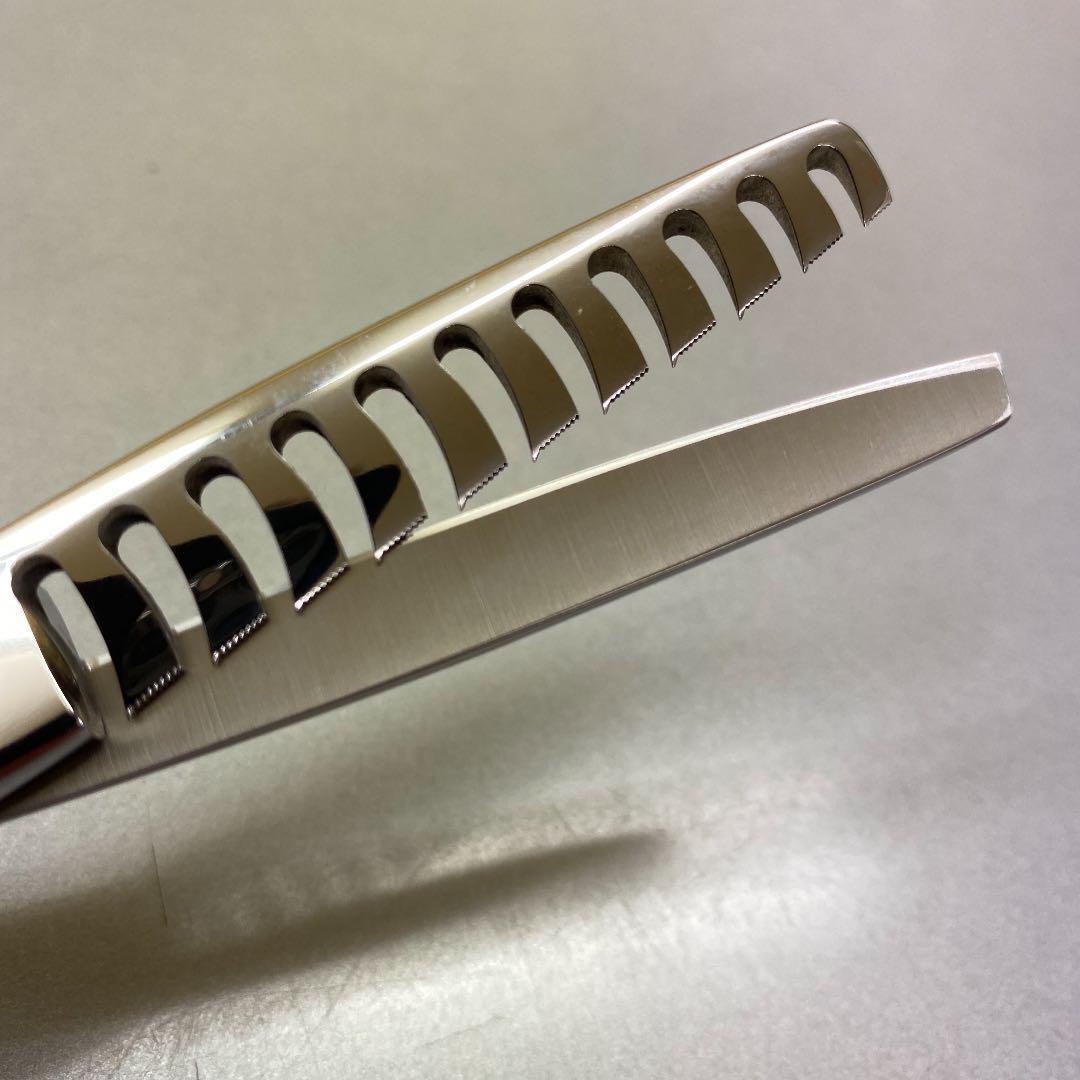 6インチセニングシザー70%から80% 安心してカットできるシザー！