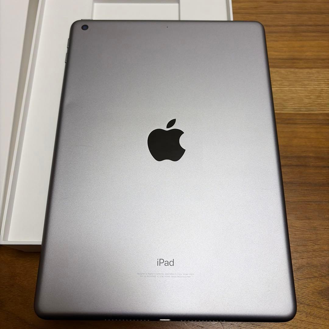 iPad 第6世代 128GB グレー