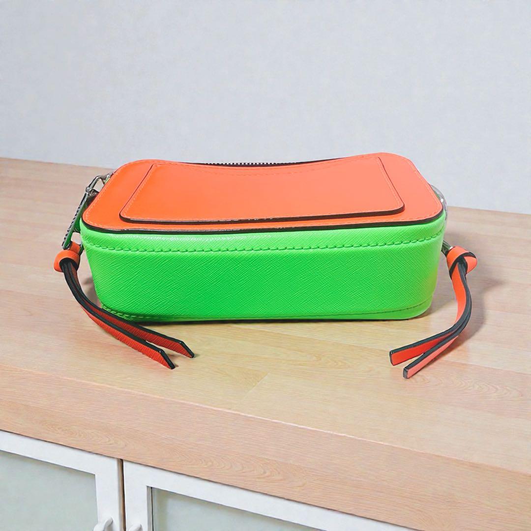 希少‼️MARC JACOBS ショルダーバッグ オレンジ スナップショット