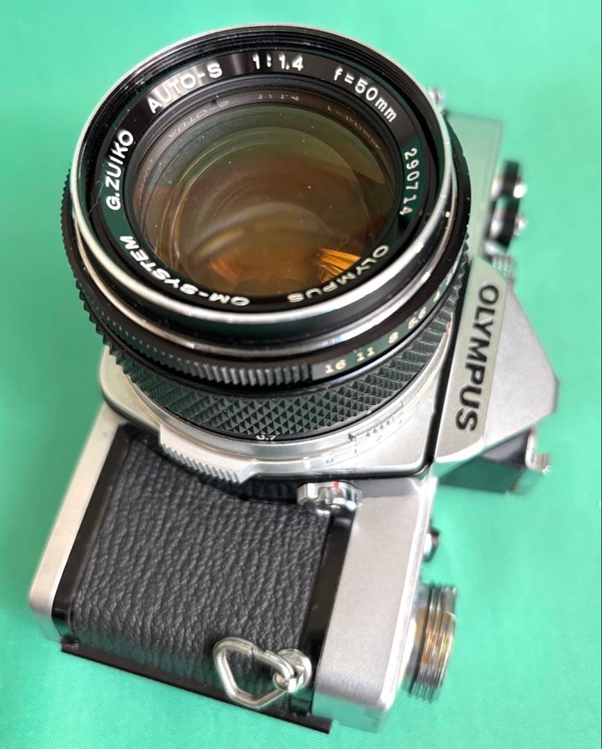 ★ OLYMPUS OM-1 (革ケース付) + ★ 標準50mm F1.4