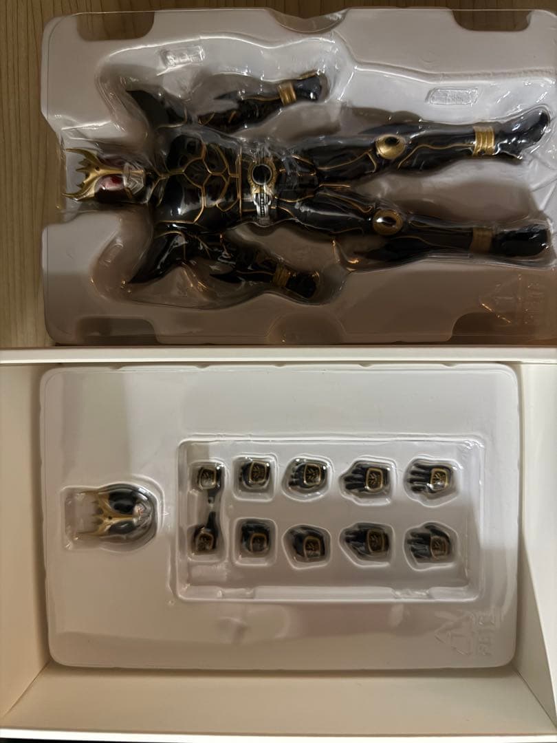 真骨彫仮面ライダークウガセット