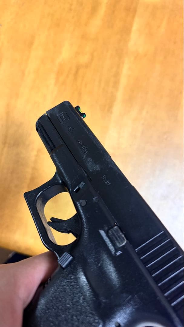 東京マルイ　グロックGLOCK 19 ガスガン 3rd gneマガジン6本付き