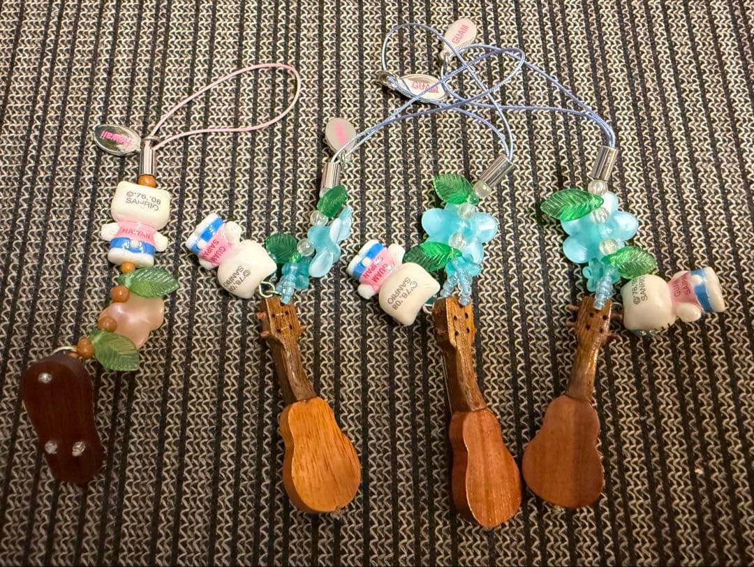 レアご当地　限定 白キテイkitty 根付けストラップ ABCstore ４点