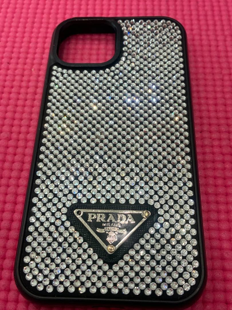 Prada iPhone 15 ケース ストーン装飾　即決ご購入OKラスト1点