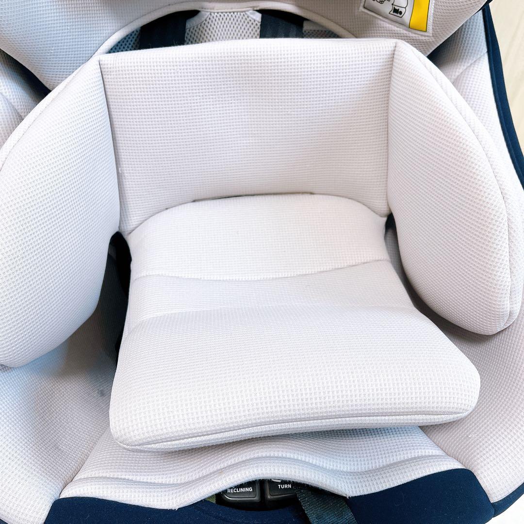 [美品]Combi クルームヴスマートLight ネイビー　isofix